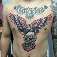 Tatuaje de una águila old school cargando una calavera