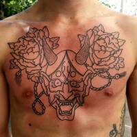 Tatuaje de hanya y un par de lotos en el pecho