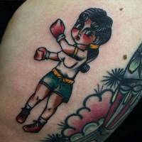 Tatuaje de una chica boxeadora