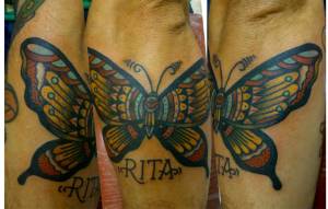 Tatuaje de una mariposa old school
