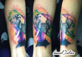 Tatuaje de un elefante y pintura