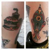 Tatuaje de una hamburguesa con patatas y un cohete