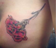 Tatuaje de una flor cortada