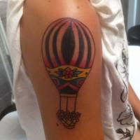 Tatuaje de un globo aerostático