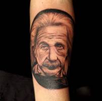 Tattoo retrato de Albert Einstein