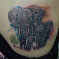 Tattoo de un elefante con su cría